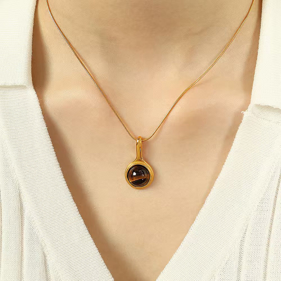 Retro Romantic Aura Advanced Light Luxury Natural Stone Gold-plated Long Necklace